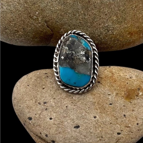 Vintage Navajo Handmade Sterling Silver Natural Blue Turquoise Ring 6.25 - Picture 1 of 7